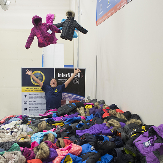 InterNACHI delivers coats for kids